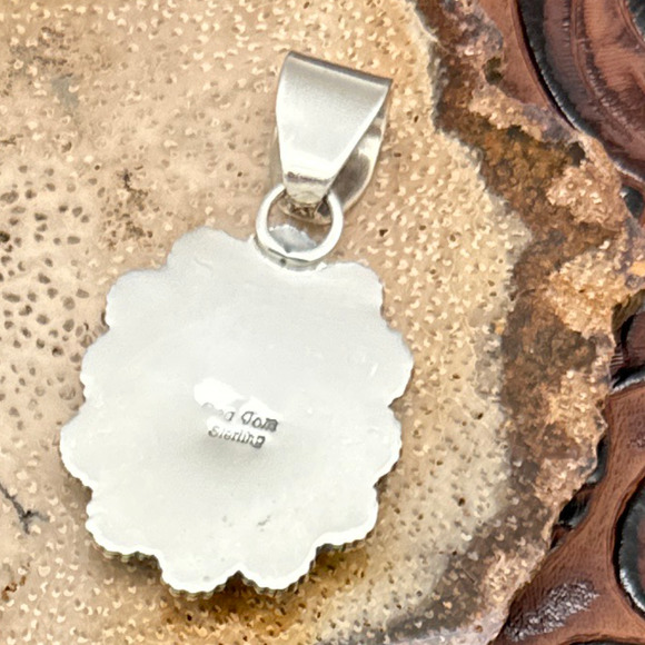 BEA TOM Navajo Sterling Silver & Campitos Turquoise Multi-Stone Cluster Pendant - Picture 2 of 3